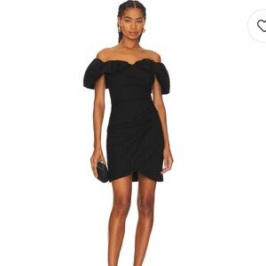 NEW Zanzibar Dress in Black ELLIATT. A5